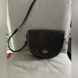 Coach crossbody!! ❤️‍🔥